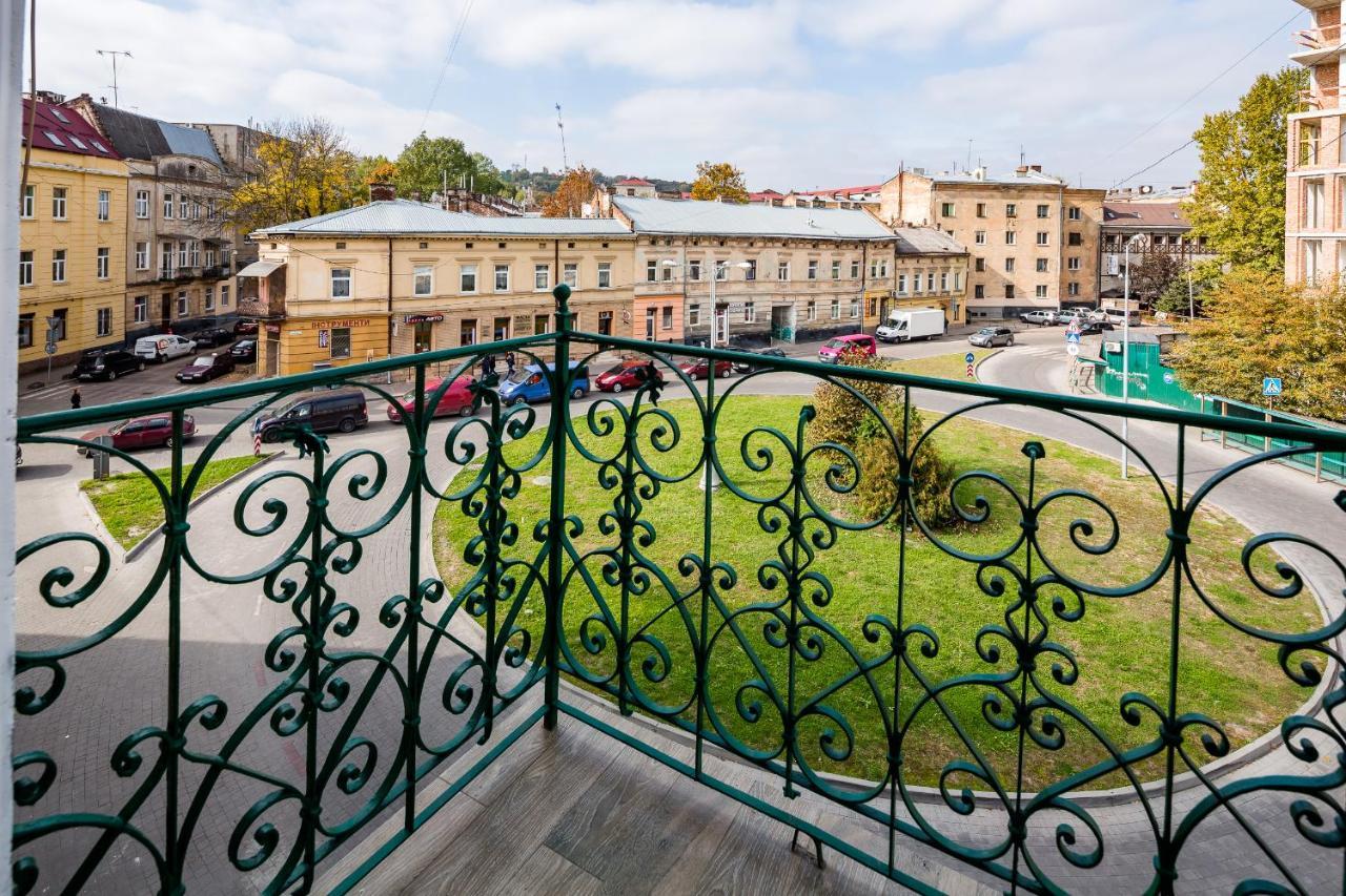Royal Premier Apartment Львов Экстерьер фото