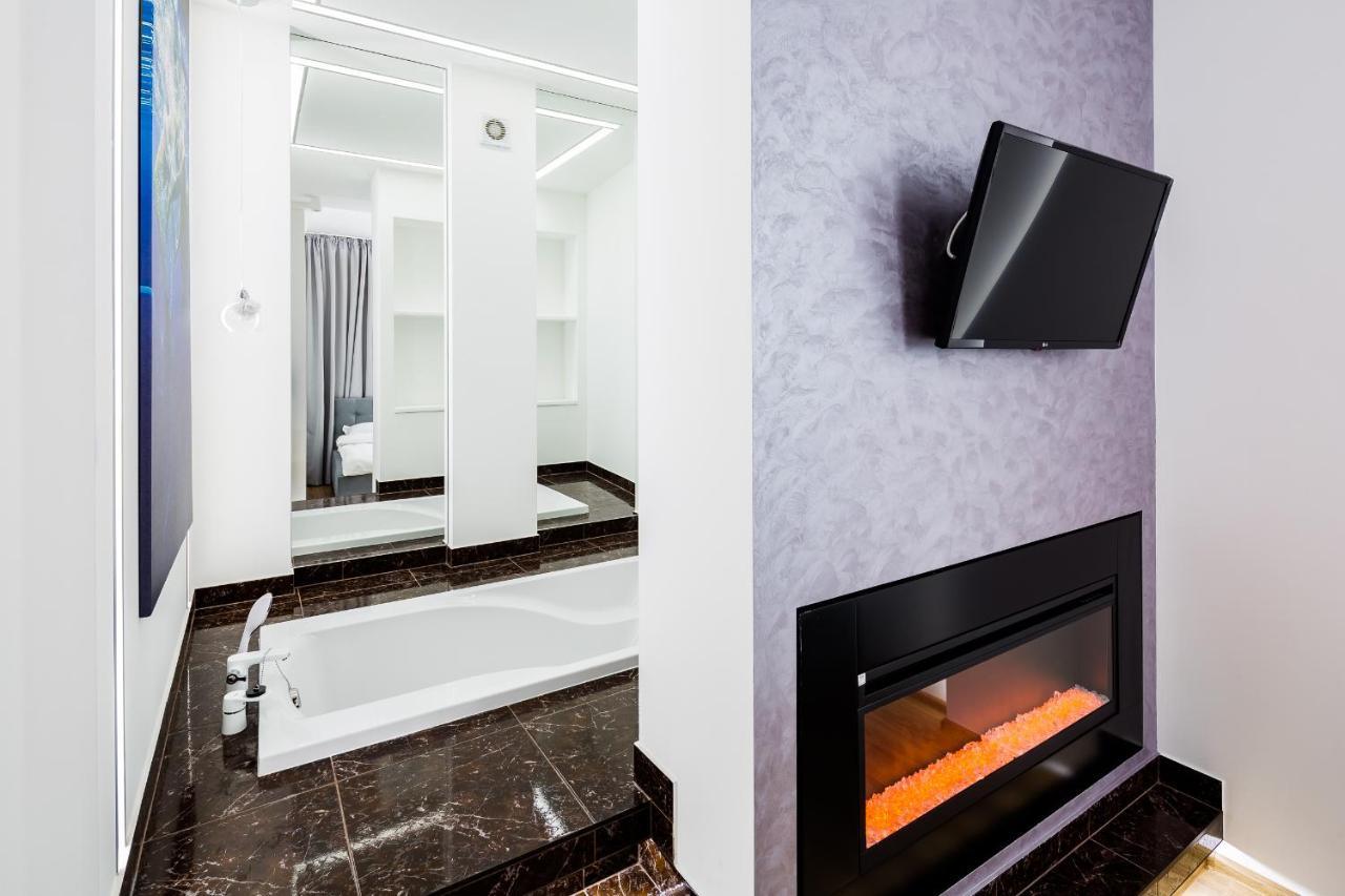 Royal Premier Apartment Львов Экстерьер фото