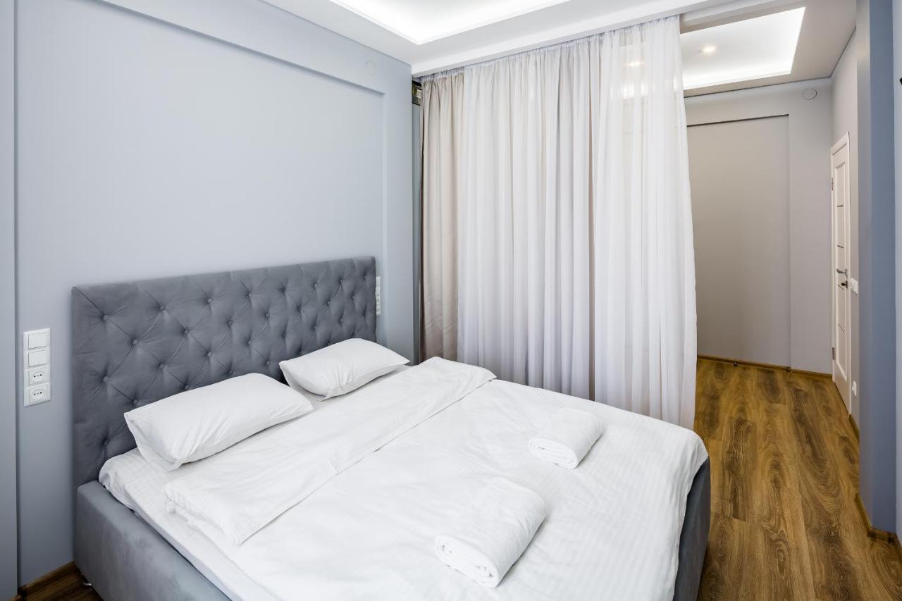 Royal Premier Apartment Львов Экстерьер фото