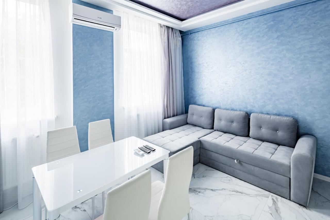 Royal Premier Apartment Львов Экстерьер фото